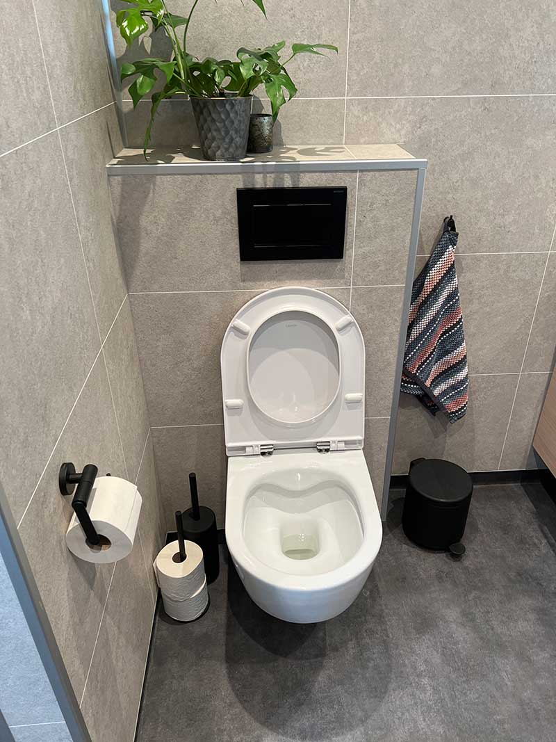 Toalett levert av Hansens Rørservice