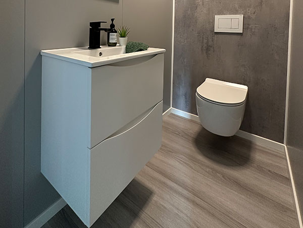 Toalett levert av Hansens Rørservice